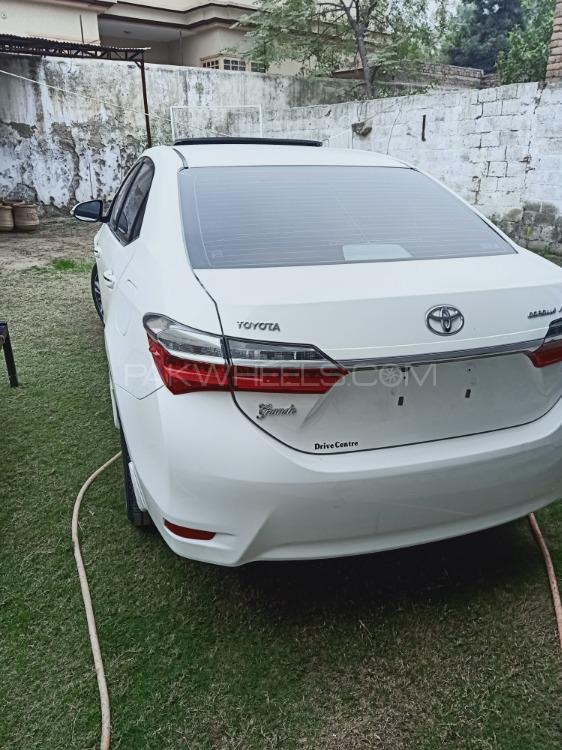 Toyota Corolla 2019 for Sale in Peshawar Image-1
