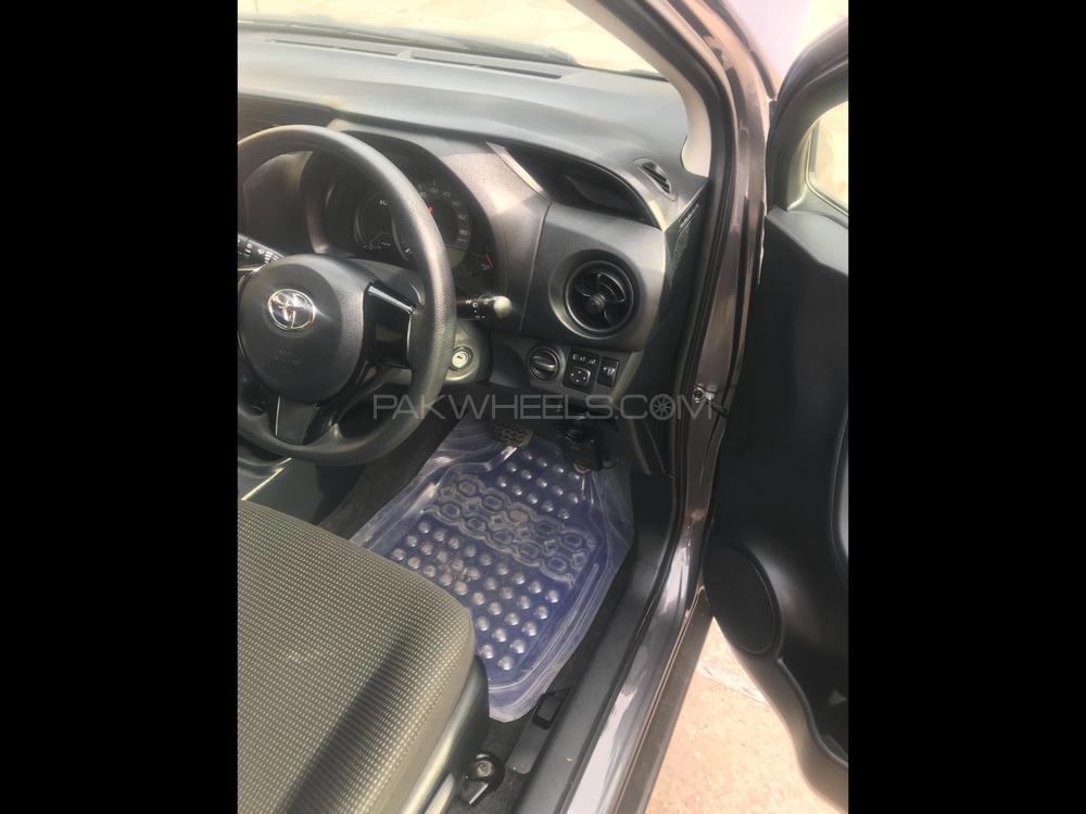 Toyota Vitz 2017 for Sale in Peshawar Toyota Vitz 2017 for Sale in Peshawar Image-11