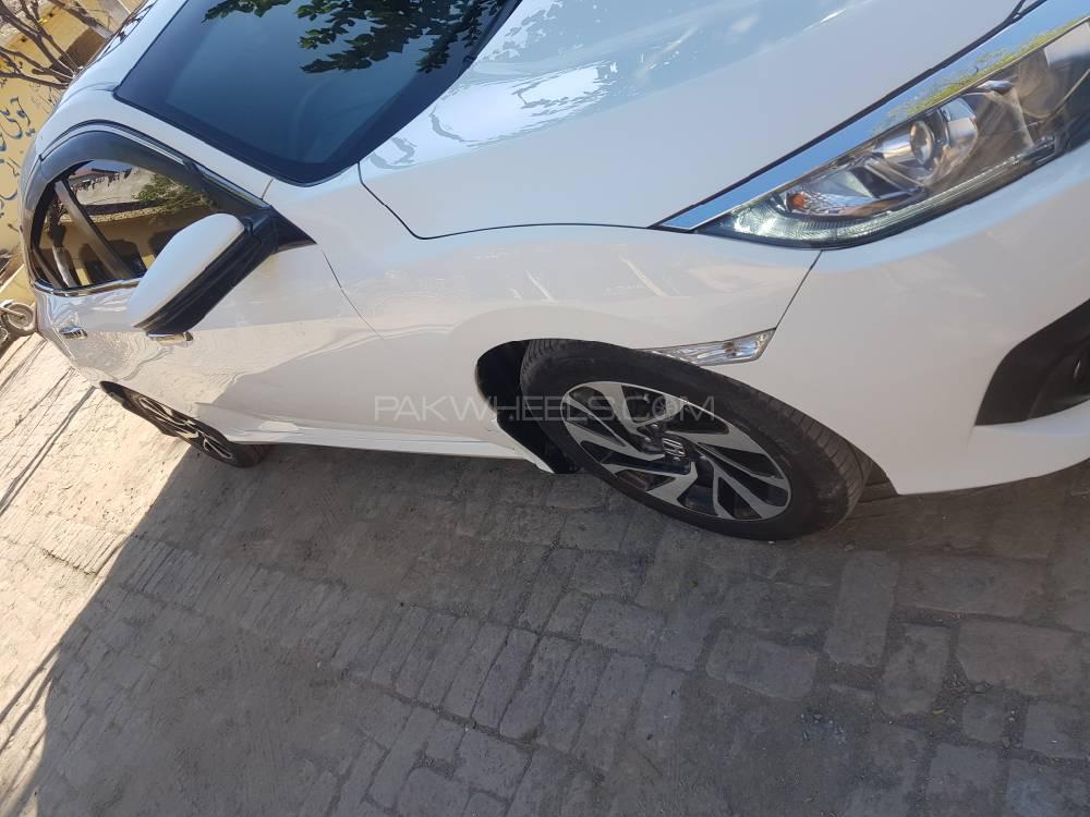 Honda Civic 2018 for Sale in Jhelum Honda Civic 2018 for Sale in Jhelum Image-7