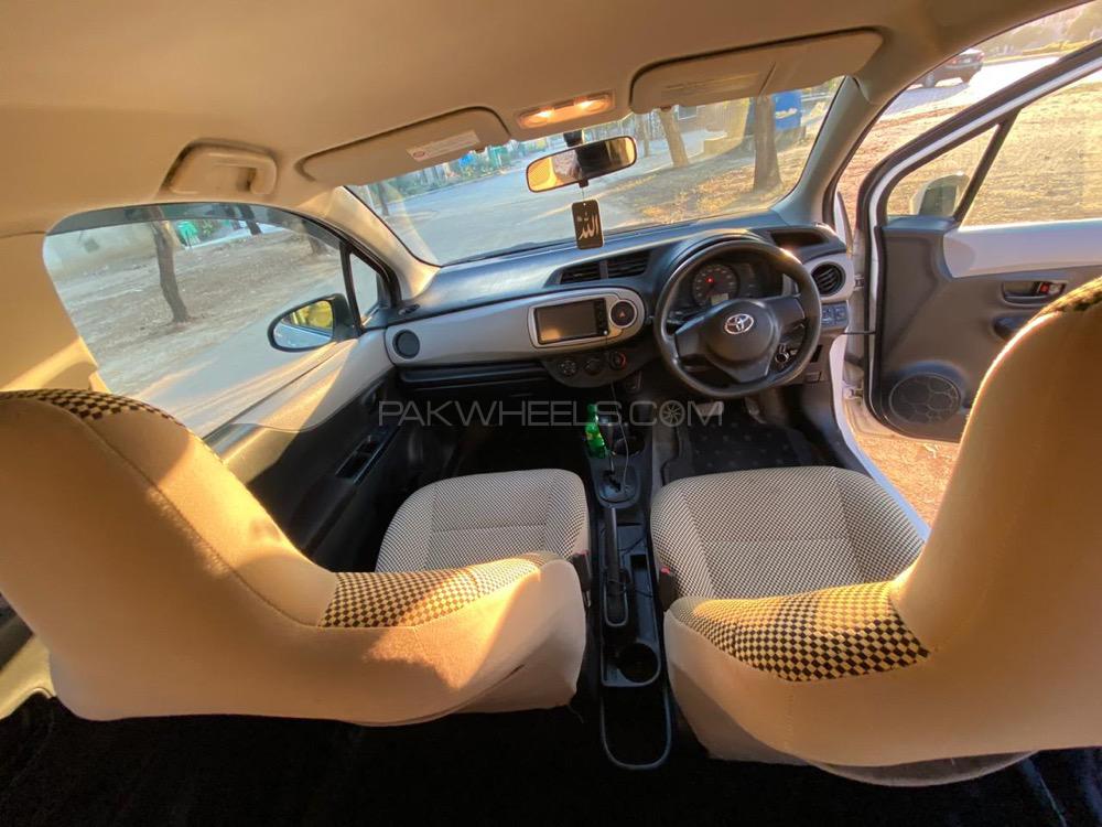 Toyota Vitz 2011 for Sale in Lahore Toyota Vitz 2011 for Sale in Lahore Image-6