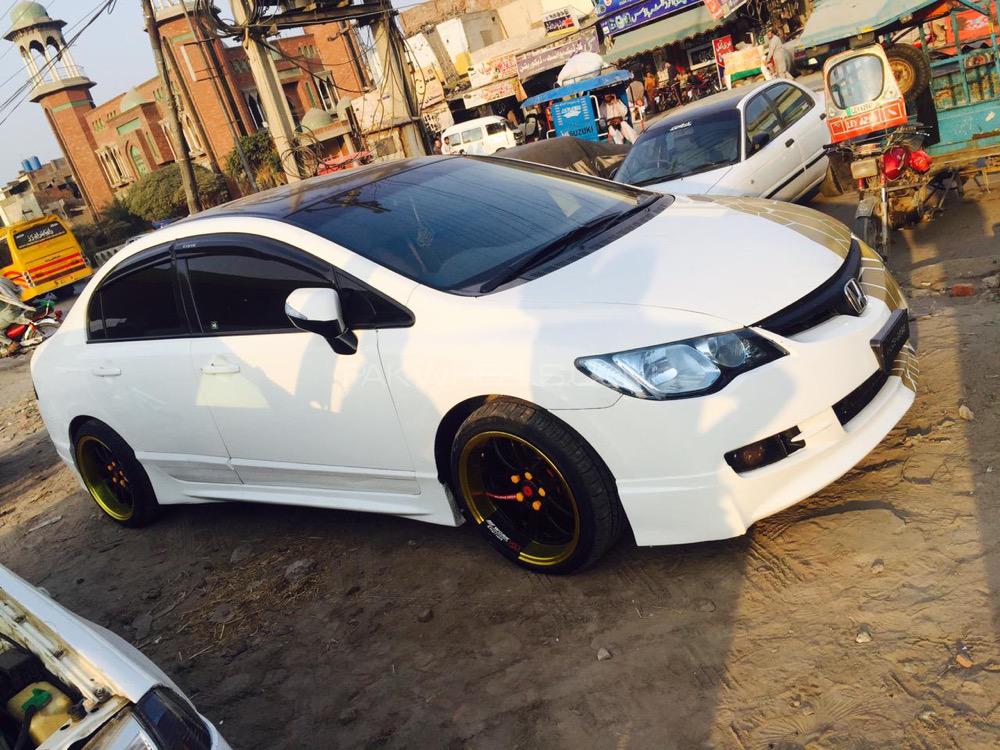 Honda Civic - 2011  Honda Civic - 2011  Image-5