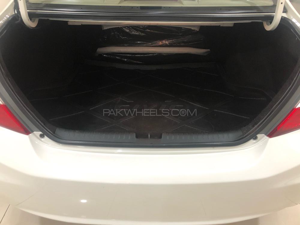 Honda Civic 2015 for Sale in Peshawar Honda Civic 2015 for Sale in Peshawar Image-8