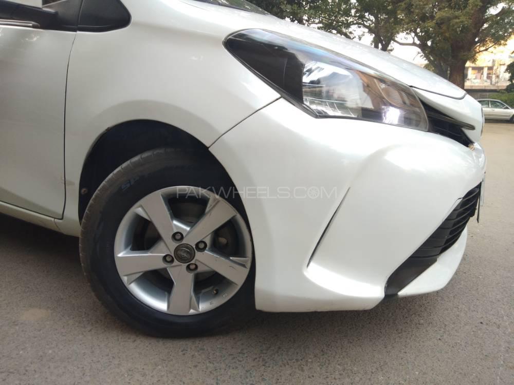 Toyota Vitz 2017 for Sale in Lahore Toyota Vitz 2017 for Sale in Lahore Image-9
