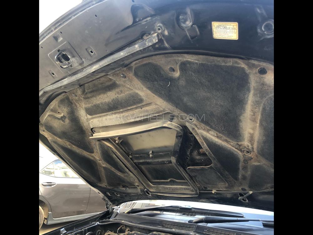 Toyota Hilux 2012 for Sale in Karachi Toyota Hilux 2012 for Sale in Karachi Image-10