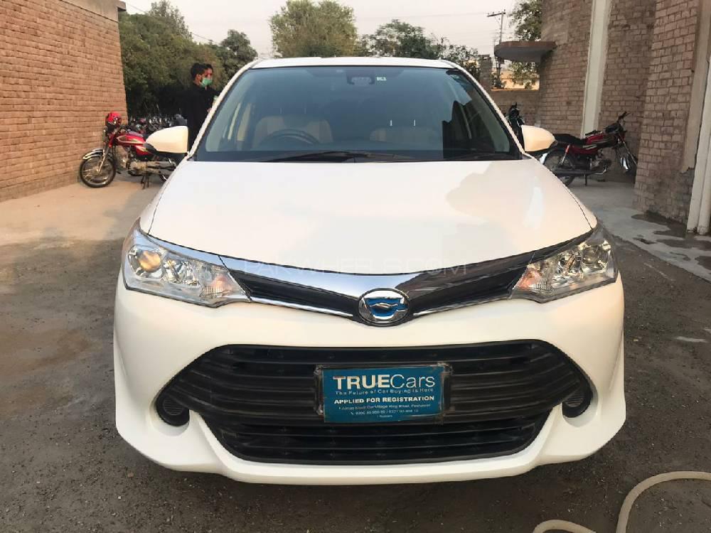 Toyota Corolla Axio 2016 for Sale in Peshawar Image-1