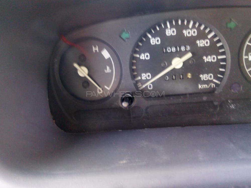 ڈائیہاتسو کیور 2005 for Sale in لاہور ڈائیہاتسو کیور 2005 for Sale in لاہور Image-8