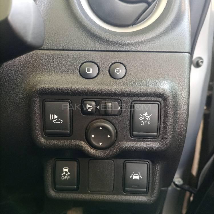 Nissan Note 2017 for Sale in Islamabad Nissan Note 2017 for Sale in Islamabad Image-9