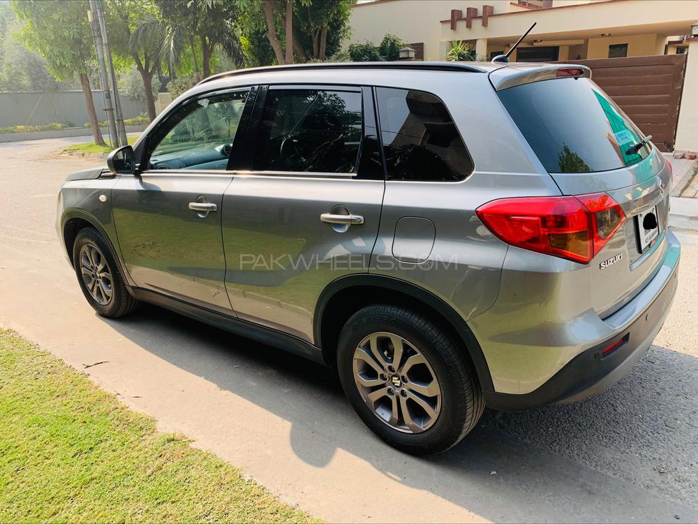 Suzuki Vitara 2017 for Sale in Lahore Suzuki Vitara 2017 for Sale in Lahore Image-3