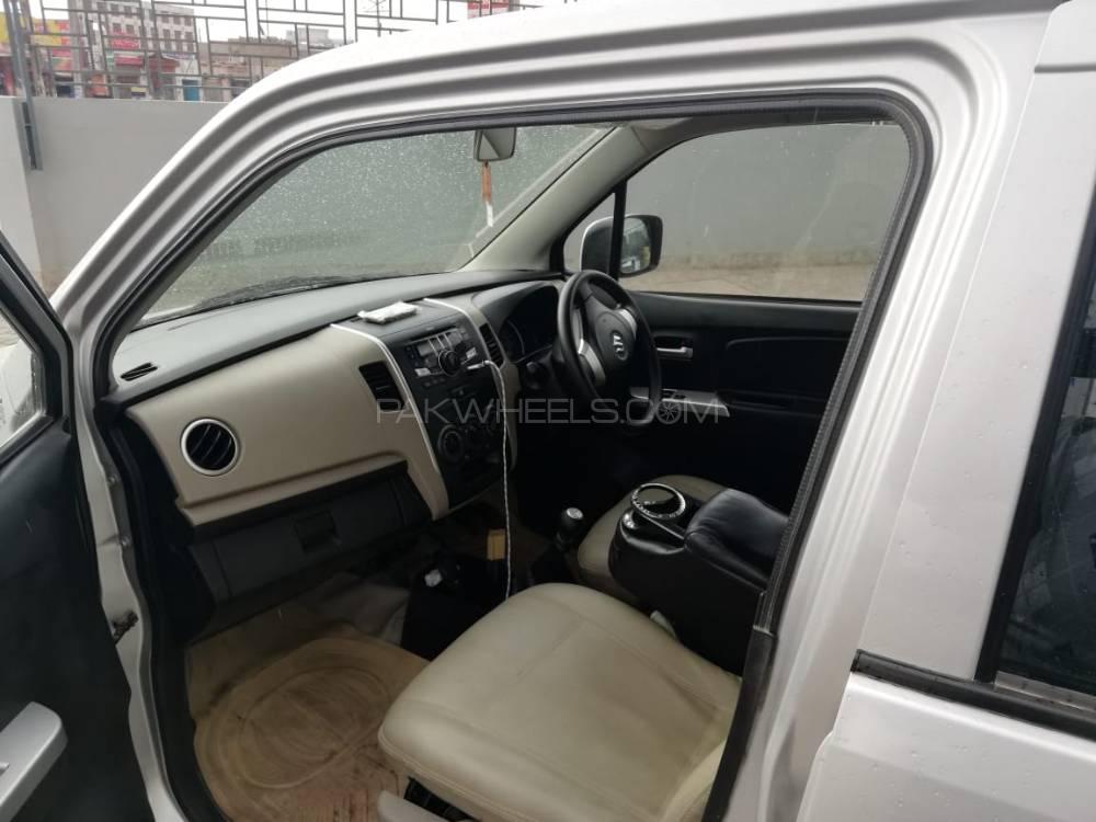 Suzuki Wagon R 2017 for Sale in Multan Suzuki Wagon R 2017 for Sale in Multan Image-4