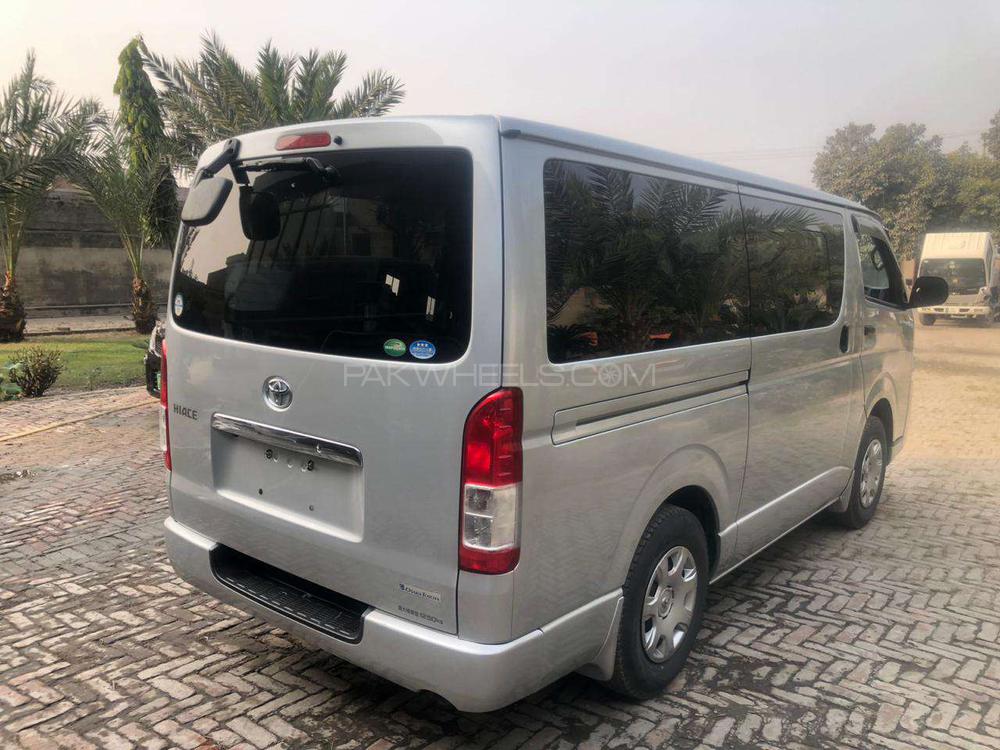 Toyota Hiace 2016 for Sale in Gujranwala Toyota Hiace 2016 for Sale in Gujranwala Image-6