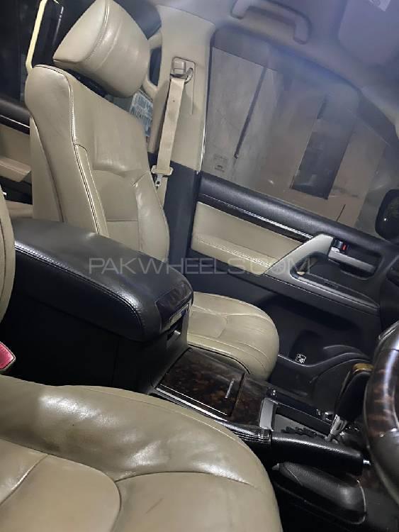 Toyota Land Cruiser 2009 for Sale in Lahore Toyota Land Cruiser 2009 for Sale in Lahore Image-7