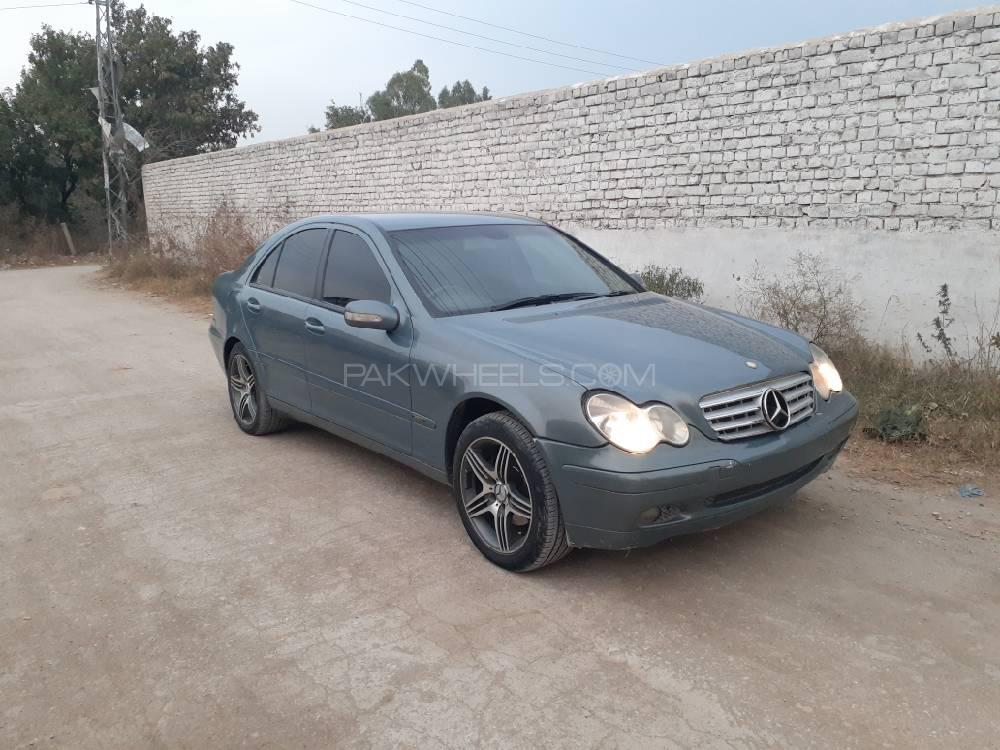 Mercedes Benz C Class 2004 for Sale in Rawalpindi Image-1