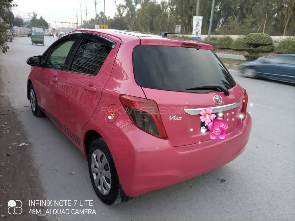 Toyota Vitz 2012 for Sale in Charsadda Image-1
