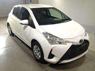 Toyota Vitz 2017 for Sale in Peshawar Image-1