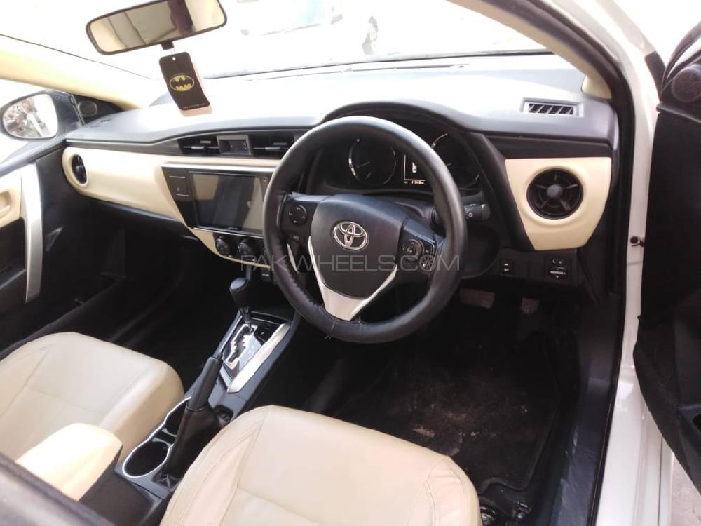 Toyota Corolla 2018 for Sale in Gujranwala Toyota Corolla 2018 for Sale in Gujranwala Image-3