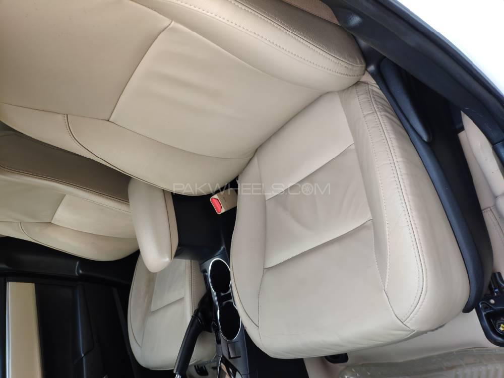 Toyota Corolla 2017 for Sale in Gujrat Toyota Corolla 2017 for Sale in Gujrat Image-11