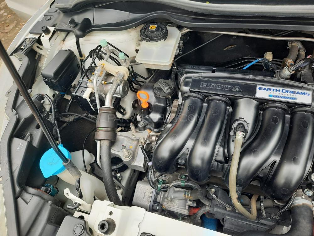 Honda Vezel 2014 for Sale in Lahore Honda Vezel 2014 for Sale in Lahore Image-10