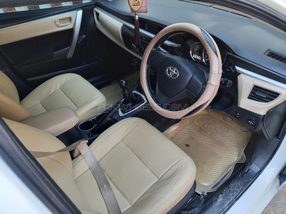 Toyota Corolla 2016 for Sale in Attock Toyota Corolla 2016 for Sale in Attock Image-3