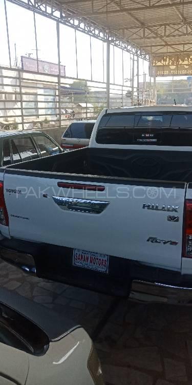 Toyota Hilux 2017 for Sale in Peshawar Toyota Hilux 2017 for Sale in Peshawar Image-6