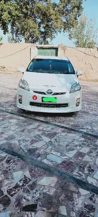 Toyota Prius 2011 for Sale in Peshawar Image-1