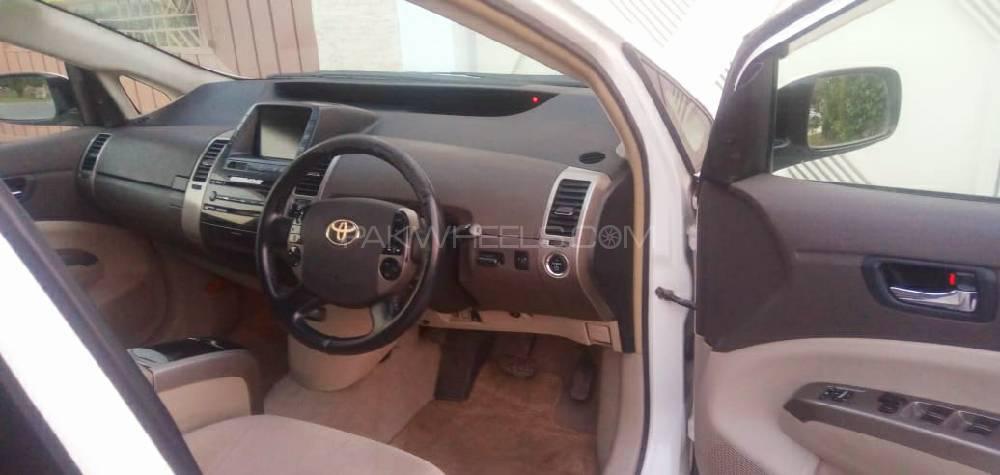 Toyota Prius 2007 for Sale in Lahore Toyota Prius 2007 for Sale in Lahore Image-5
