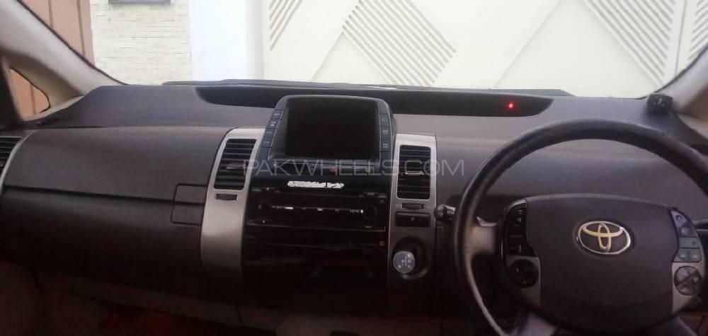 Toyota Prius 2007 for Sale in Lahore Toyota Prius 2007 for Sale in Lahore Image-7