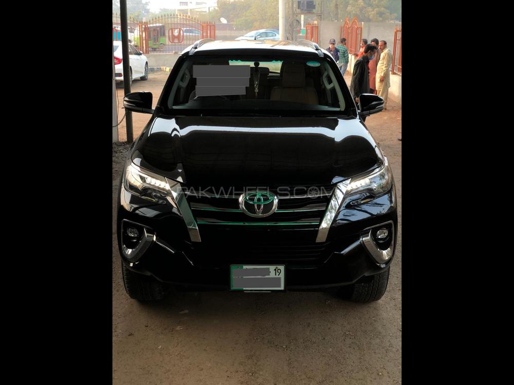 Toyota Fortuner 2019 for Sale in Lahore Toyota Fortuner 2019 for Sale in Lahore Image-12