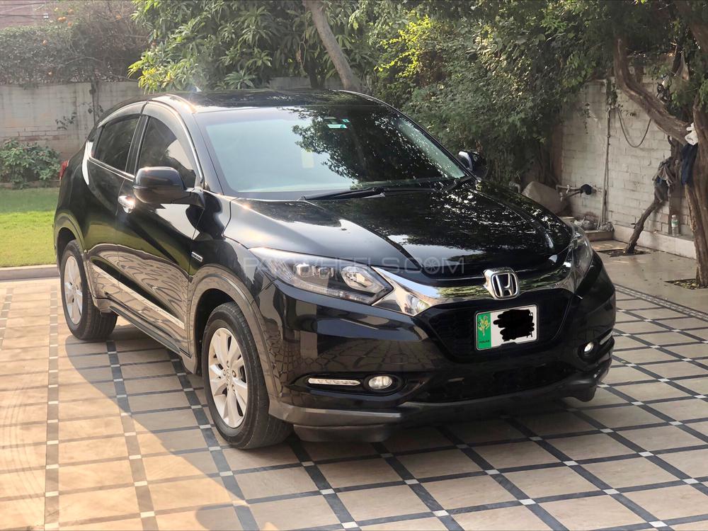 Honda Vezel 2015 for Sale in Lahore Image-1