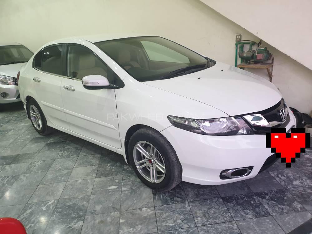 Honda City 2017 for Sale in Haroonabad Image-1