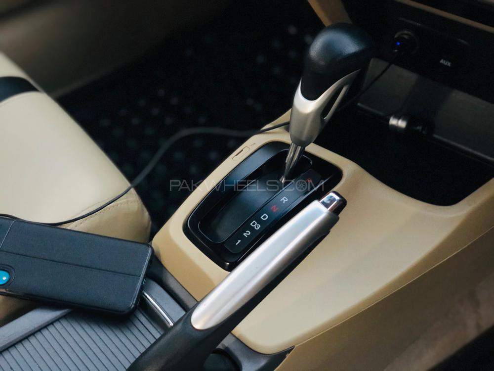 Honda Civic 2013 for Sale in Lahore Honda Civic 2013 for Sale in Lahore Image-11