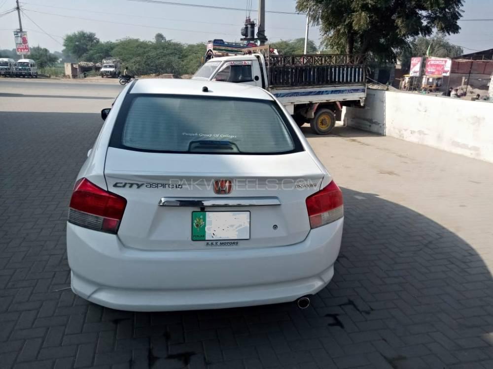 Honda City 2014 for Sale in Faisalabad Image-1