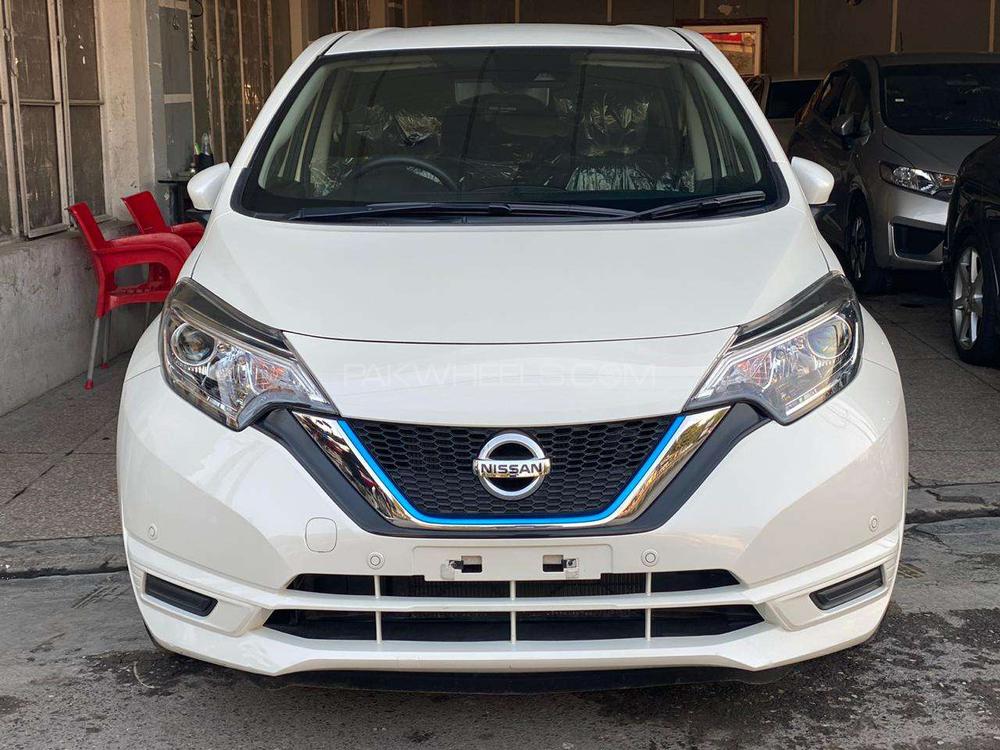 Nissan Note 2018 for Sale in Lahore Image-1
