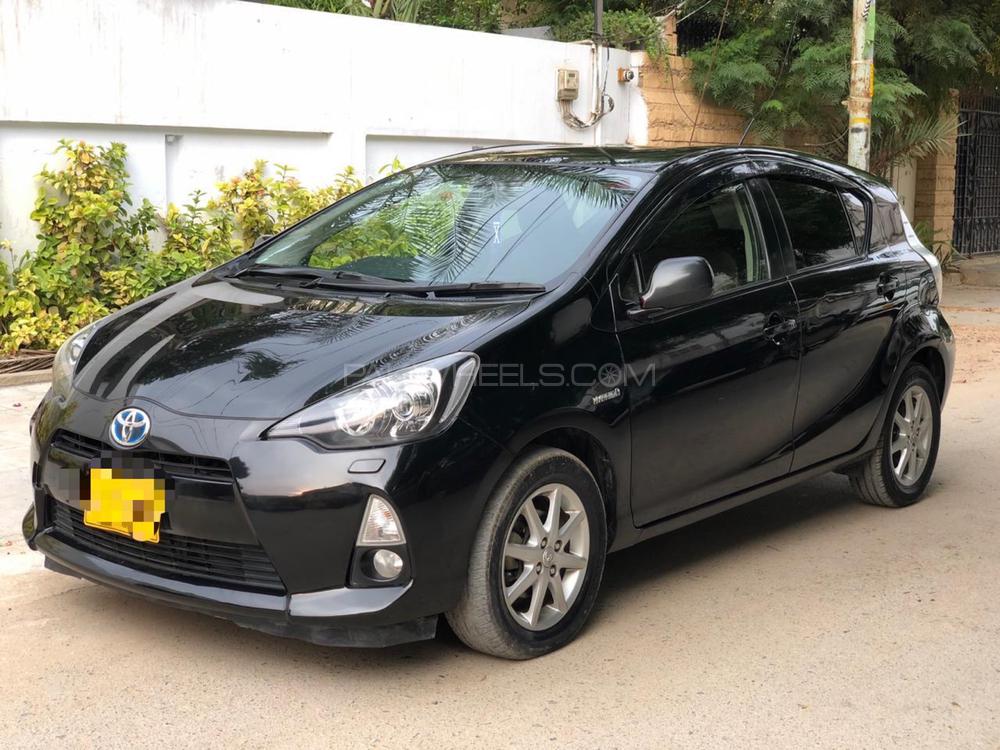 Toyota Aqua 2012 for Sale in Karachi Image-1