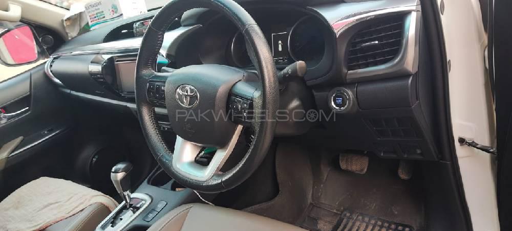 Toyota Hilux 2019 for Sale in Multan Toyota Hilux 2019 for Sale in Multan Image-13