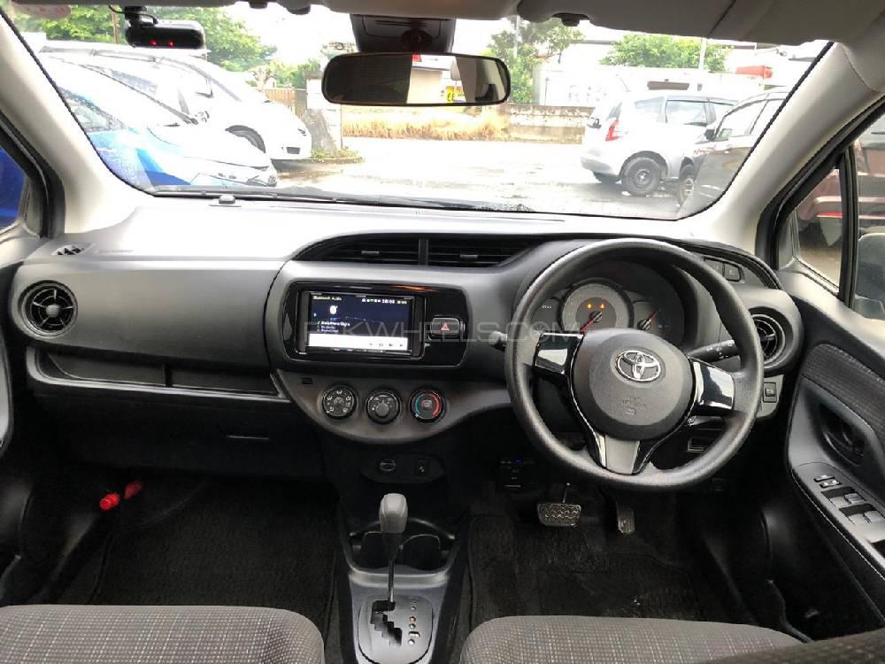 Toyota Vitz 2018 for Sale in Mardan Image-1