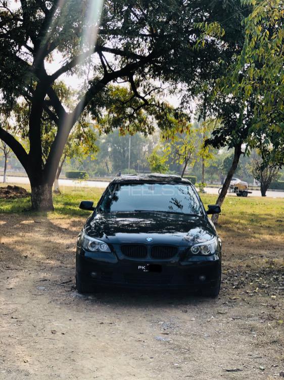 BMW 5 Series 2004 for Sale in Islamabad Image-1