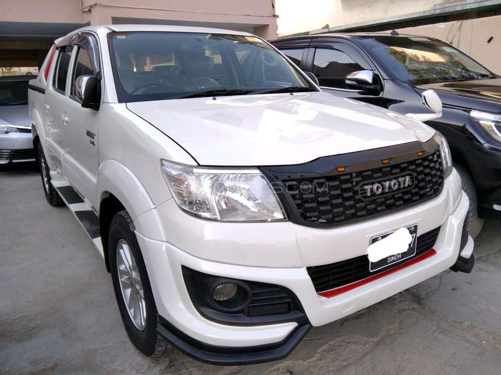 Toyota Hilux 2014 for Sale in Karachi Image-1