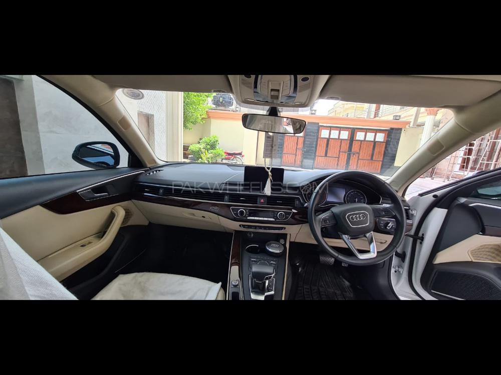 Audi A4 2016 for Sale in Multan Audi A4 2016 for Sale in Multan Image-7