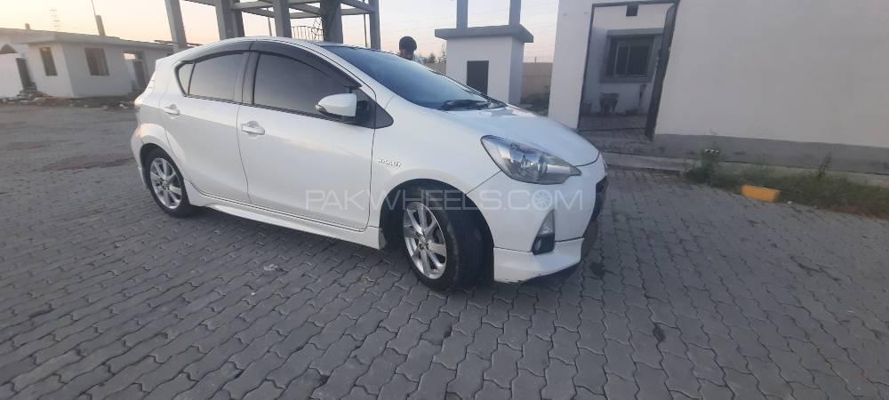 Toyota Aqua 2014 for Sale in Nowshera Image-1