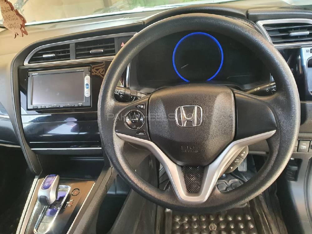 Honda Fit 2015 for Sale in Islamabad Honda Fit 2015 for Sale in Islamabad Image-9