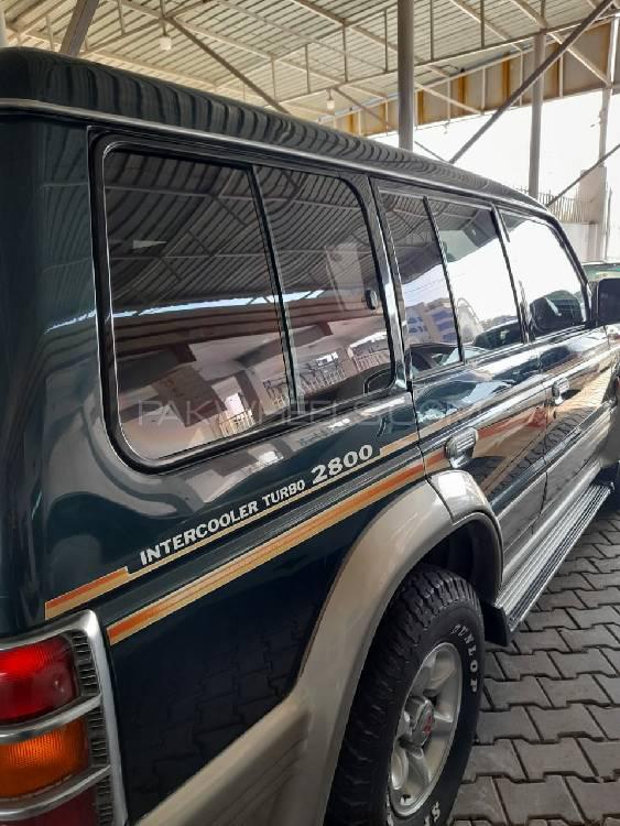 مٹسوبیشی پجیرو 1995 for Sale in پشاور مٹسوبیشی پجیرو 1995 for Sale in پشاور Image-7