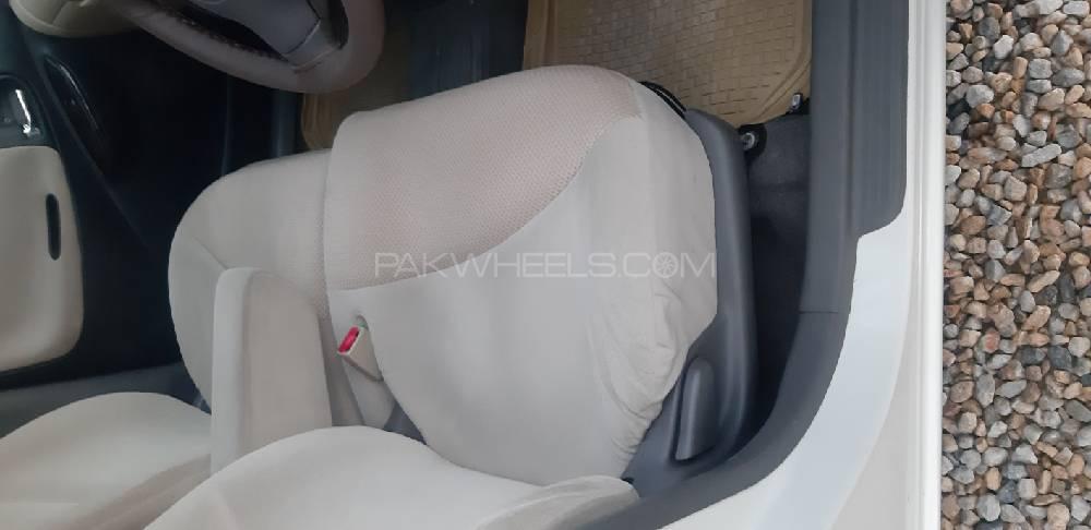 Toyota Vitz 2004 for Sale in Malakand Agency Toyota Vitz 2004 for Sale in Malakand Agency Image-8