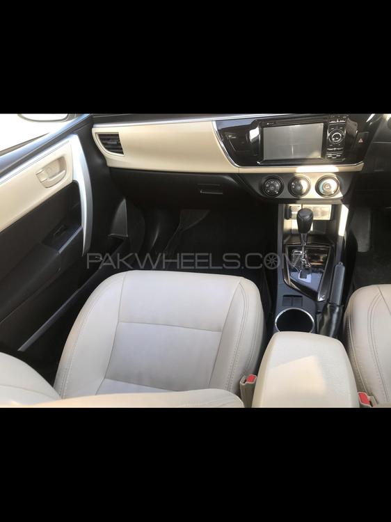 Toyota Corolla 2016 for Sale in Sialkot Toyota Corolla 2016 for Sale in Sialkot Image-9
