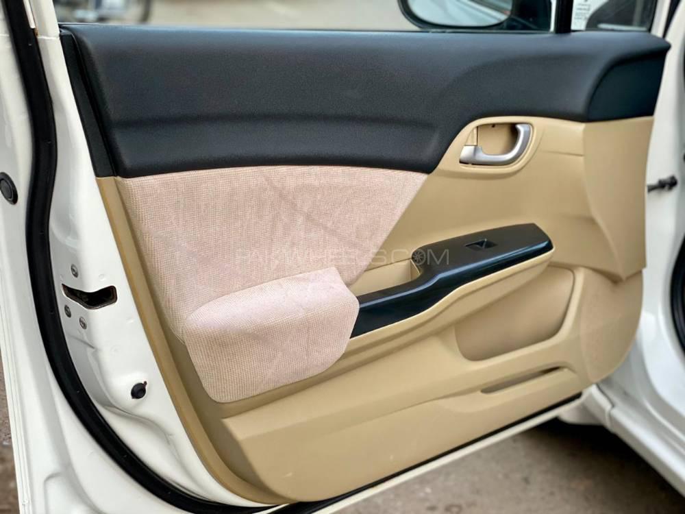 Honda Civic 2013 for Sale in Karachi Honda Civic 2013 for Sale in Karachi Image-16