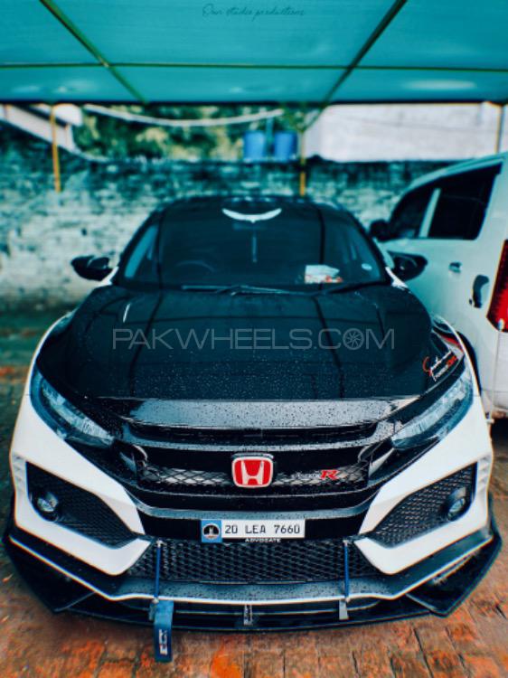 Honda Civic - 2019  Image-1