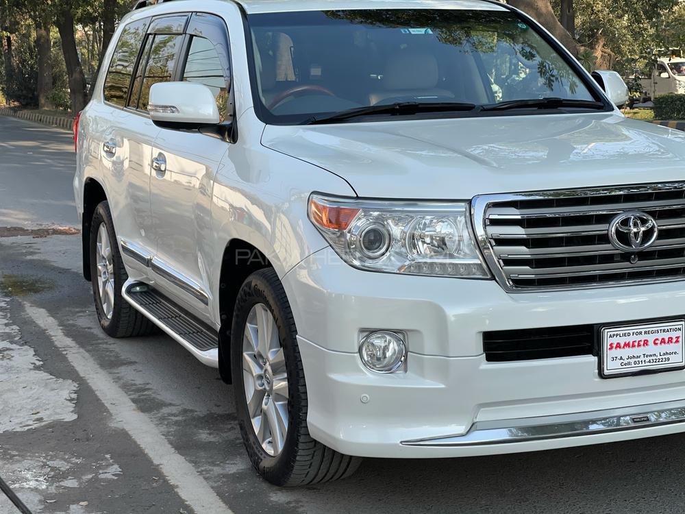 Toyota Land Cruiser 2013 for Sale in Lahore Toyota Land Cruiser 2013 for Sale in Lahore Image-2