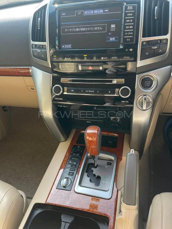 Toyota Land Cruiser 2013 for Sale in Islamabad Toyota Land Cruiser 2013 for Sale in Islamabad Image-7