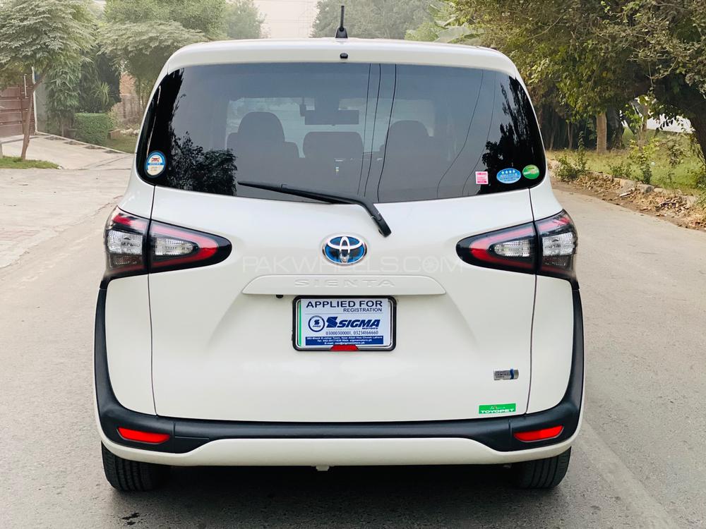 Toyota Sienta 2017 for Sale in Lahore Toyota Sienta 2017 for Sale in Lahore Image-20