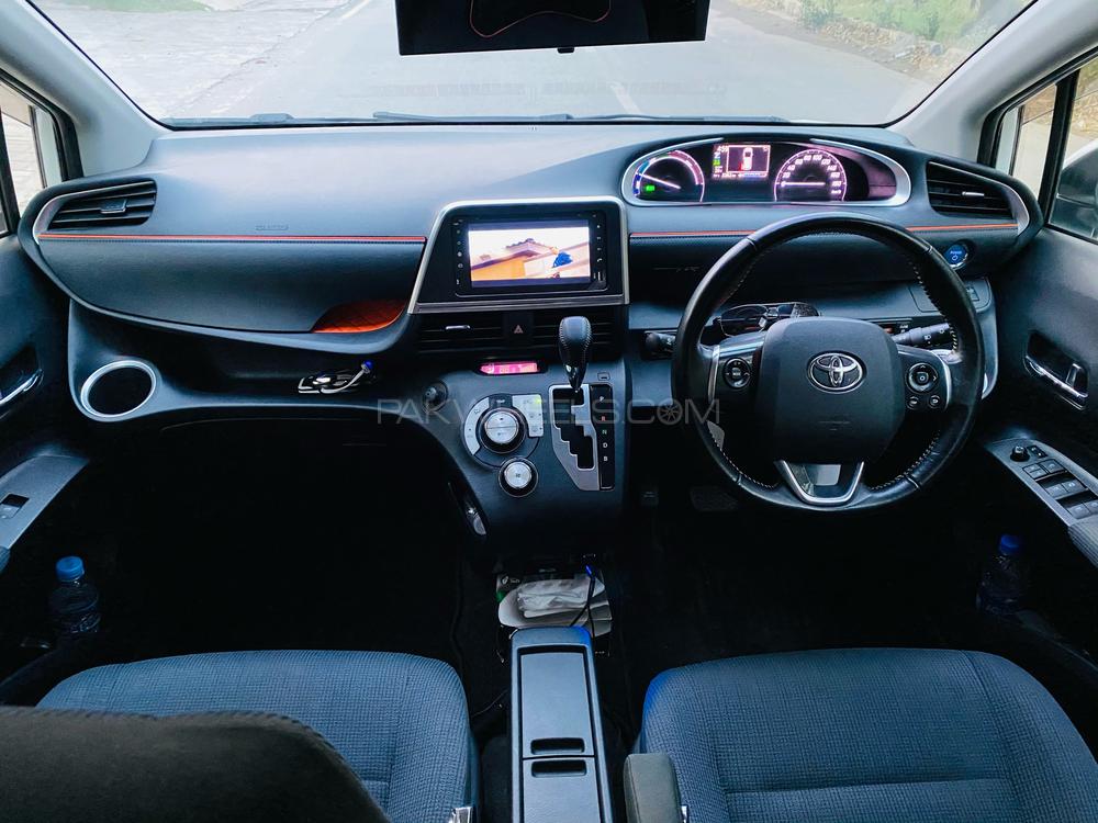 Toyota Sienta 2017 for Sale in Lahore Toyota Sienta 2017 for Sale in Lahore Image-14