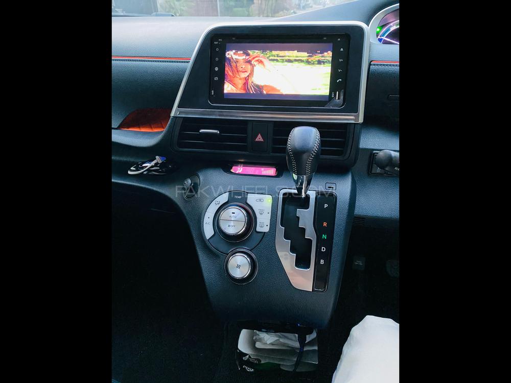 Toyota Sienta 2017 for Sale in Lahore Toyota Sienta 2017 for Sale in Lahore Image-17
